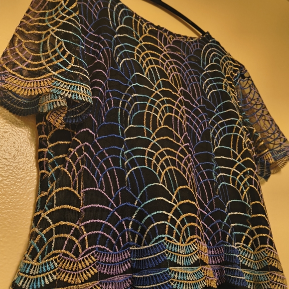 Colorful Embroidered Top - Picture 4 of 6
